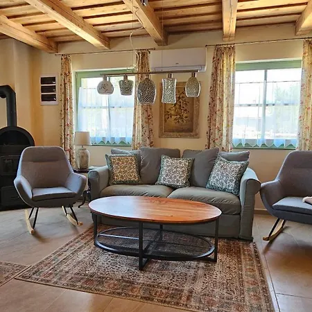 Darya Pince * Tormafolde