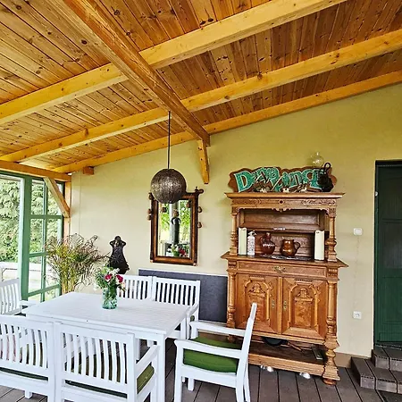 Case de vacanță Darya Pince