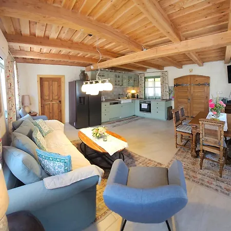 Сasa de vacaciones Darya Pince *